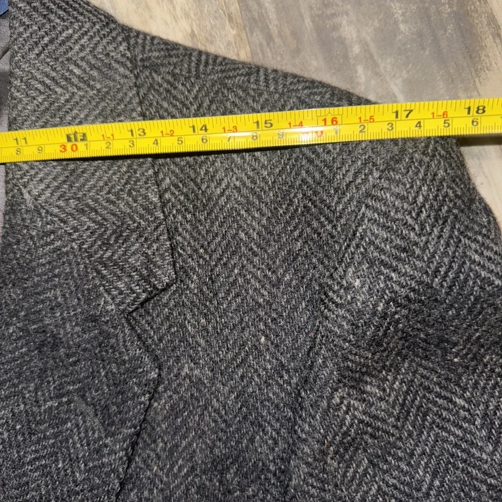 WFF by Farah Blazer Men Dark Gray Black Herringbone 100% Wool Tweed 2 Button 42R